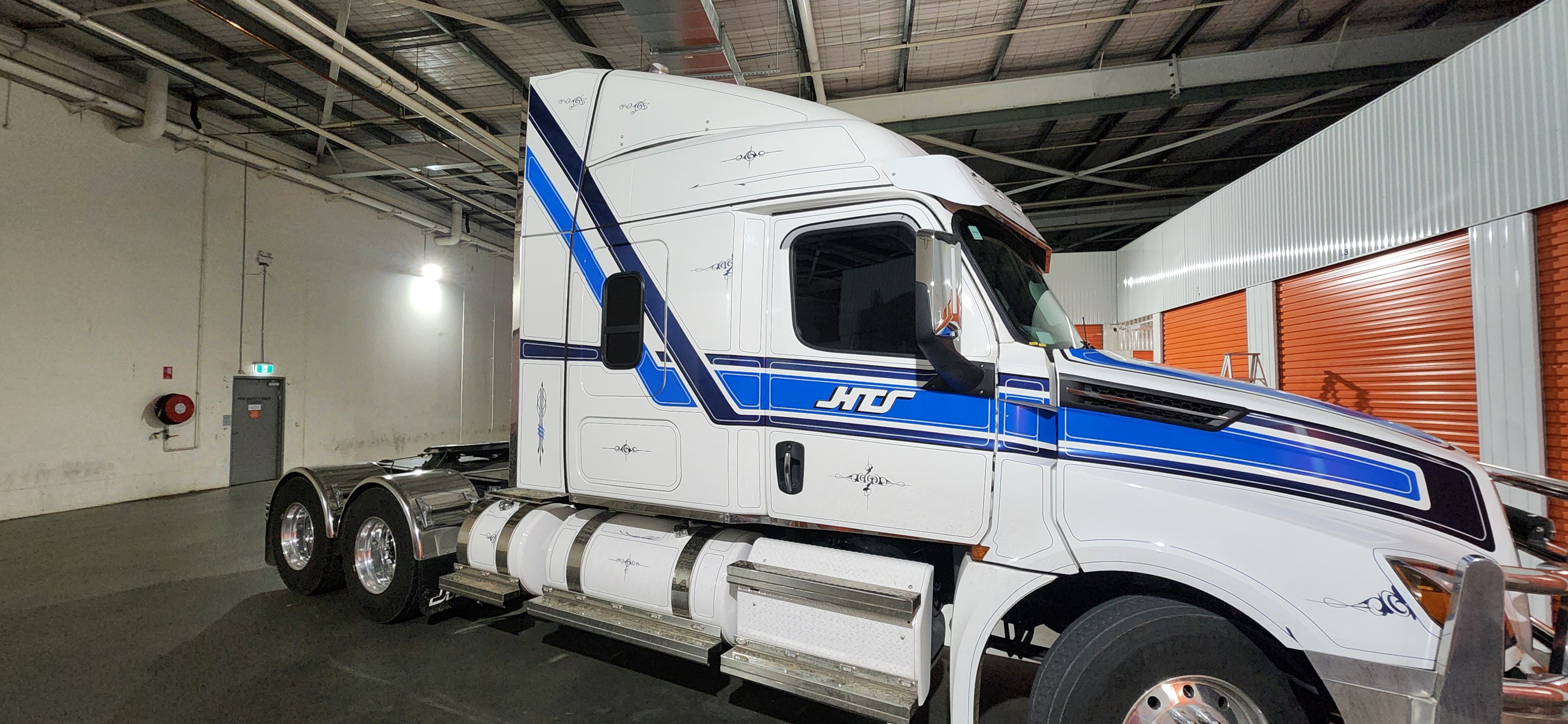 freightliner cascadia truck with fresh new window tint
